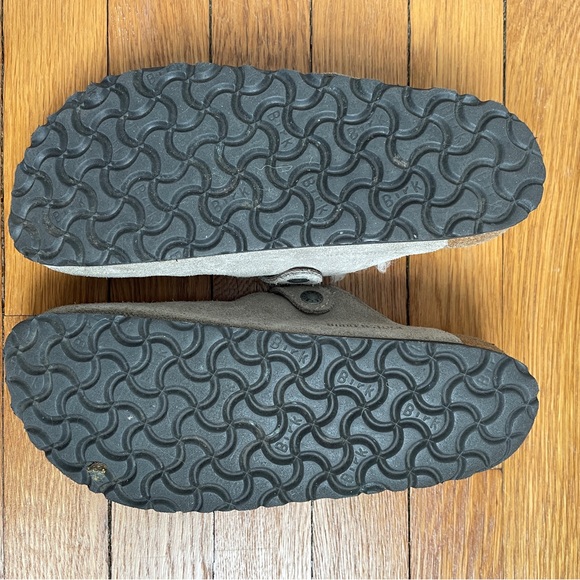 Birkenstock Boston Sherpa Lined Clogs - Picture 5 of 8